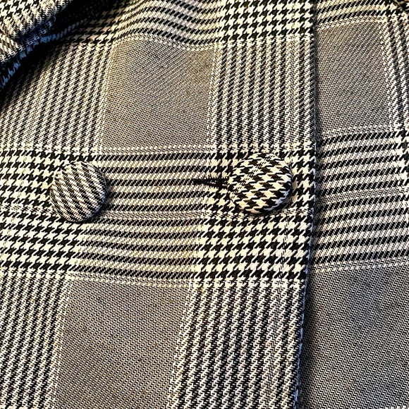 Blazer dress in houndstooth check with attached belt. Looks like new. - Picture 8 of 11